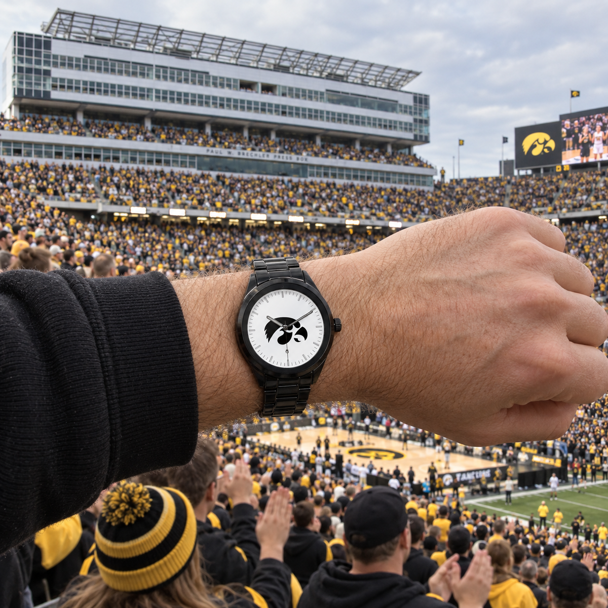 Big crowd, bigger heart - Iowa Hawkeyes watch