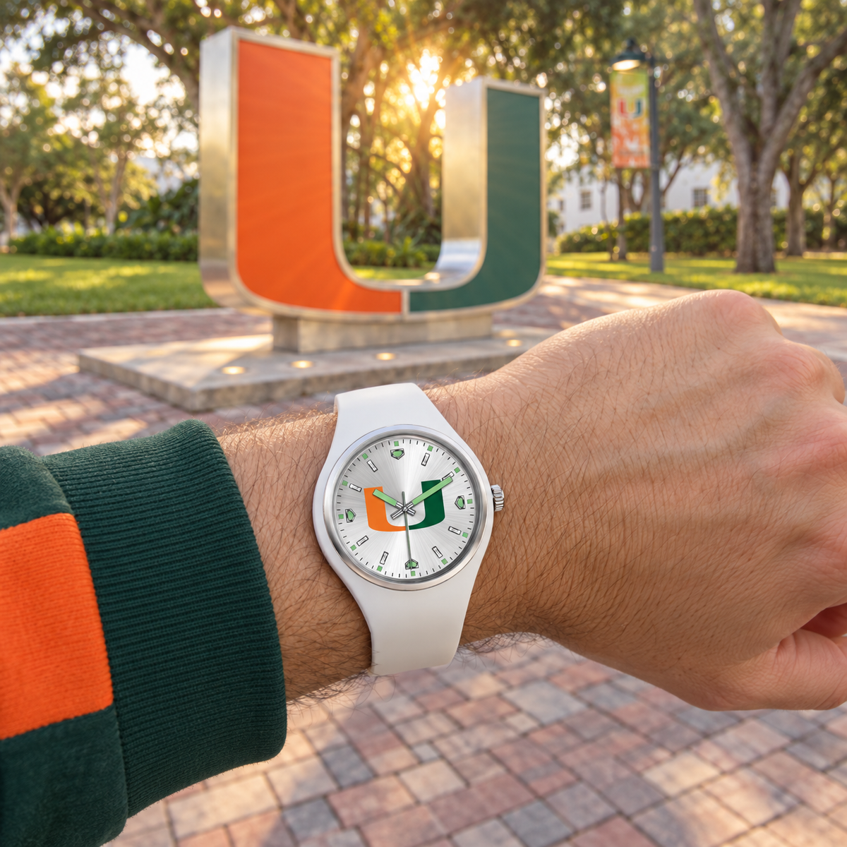 Everyone stops for the U statue - Miami Hurricanes watch