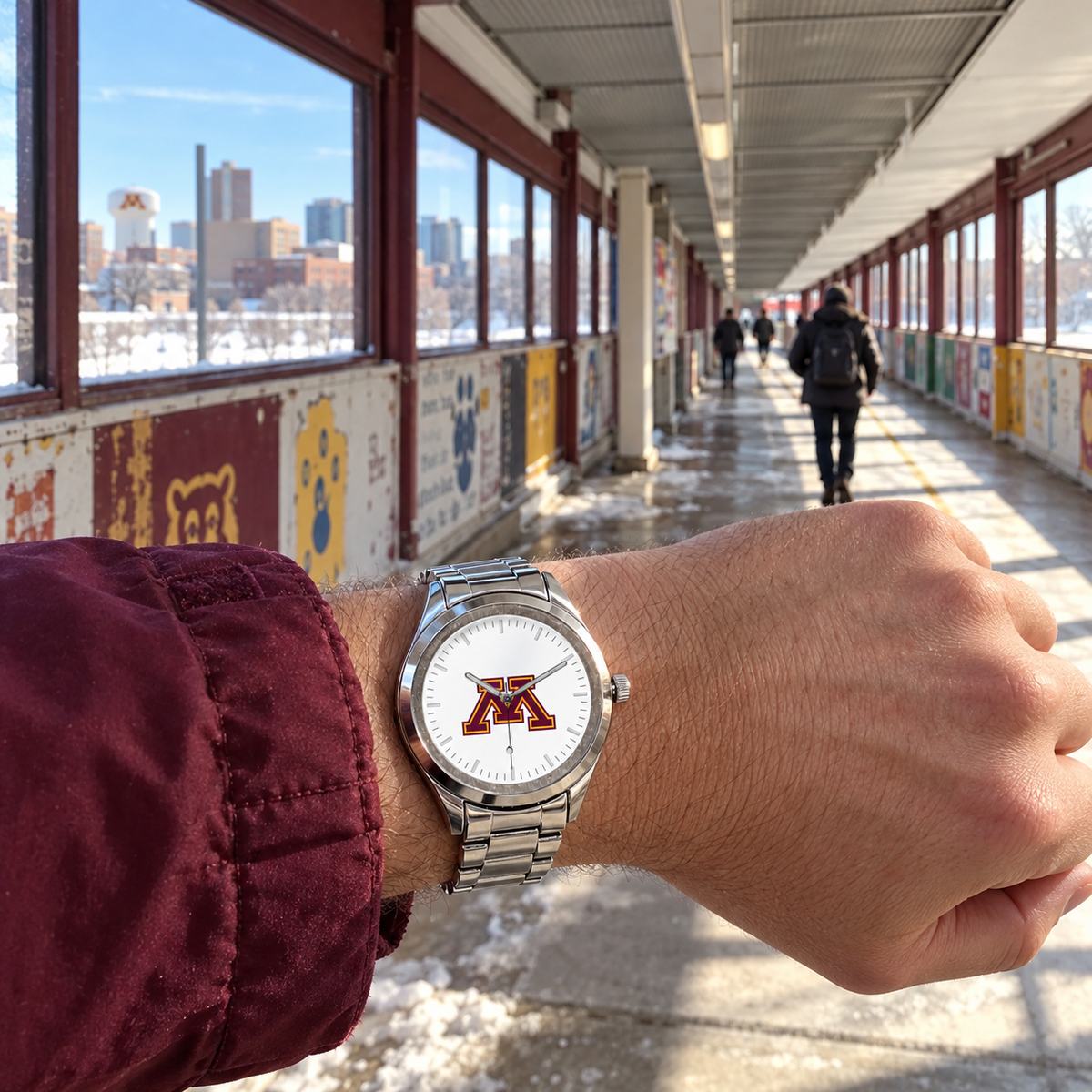 Minnesota Golden Gophers Silver Metal Bracelet Round Watch lifestyle
